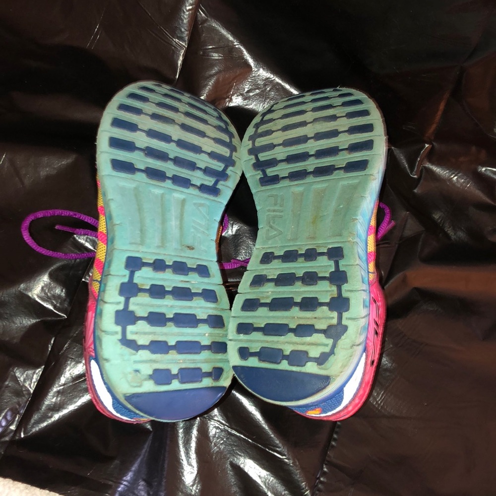 Shoes - Picture 5 of 5